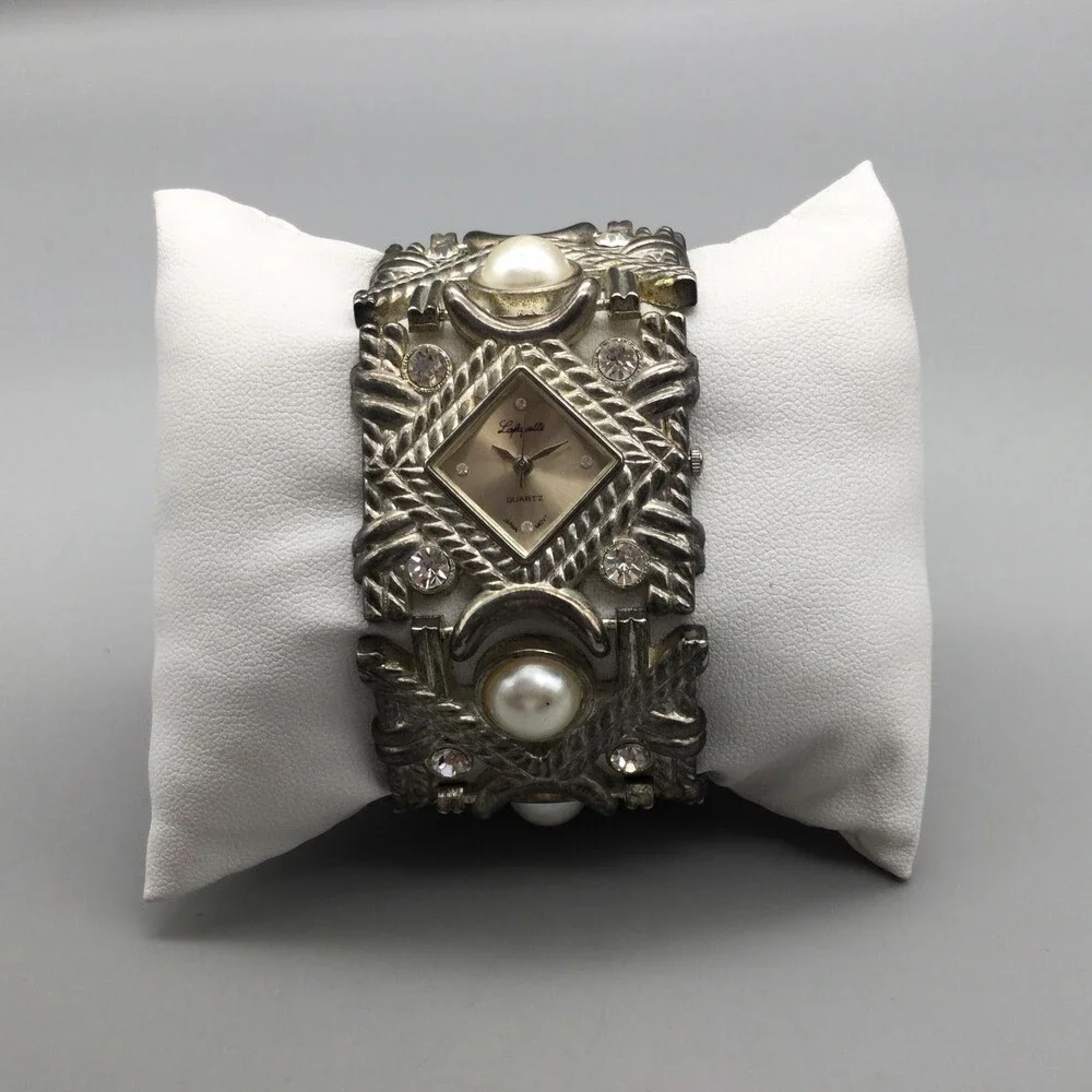 Lafayette Womens Watch 35mm Silver Tone Faux Pearl Crystals New Battery 6.25